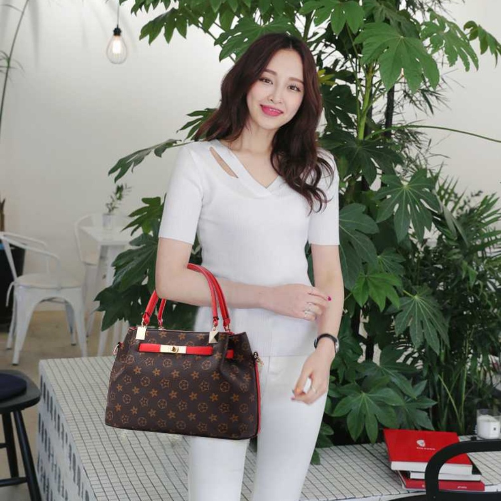 Black 69 shoulder bag